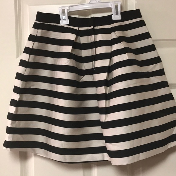 H&M Striped Circle Skirt Size 6 - Picture 2 of 4